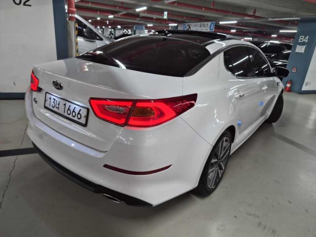 KIA K5 - Vista 3