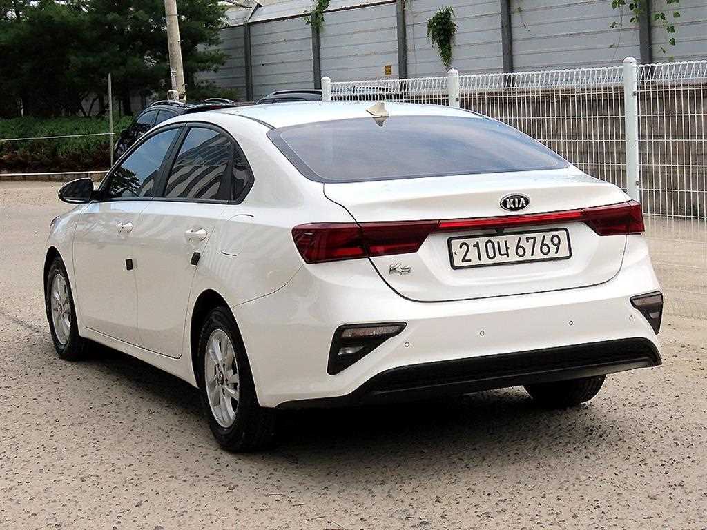KIA K3 - Vista 3