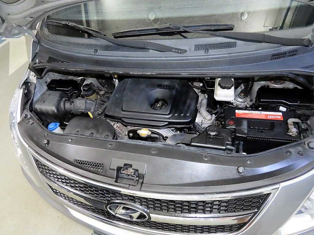 HYUNDAI Starex 2012 Gris - Importación desde Corea - HF Imports Iquique - Foto 17