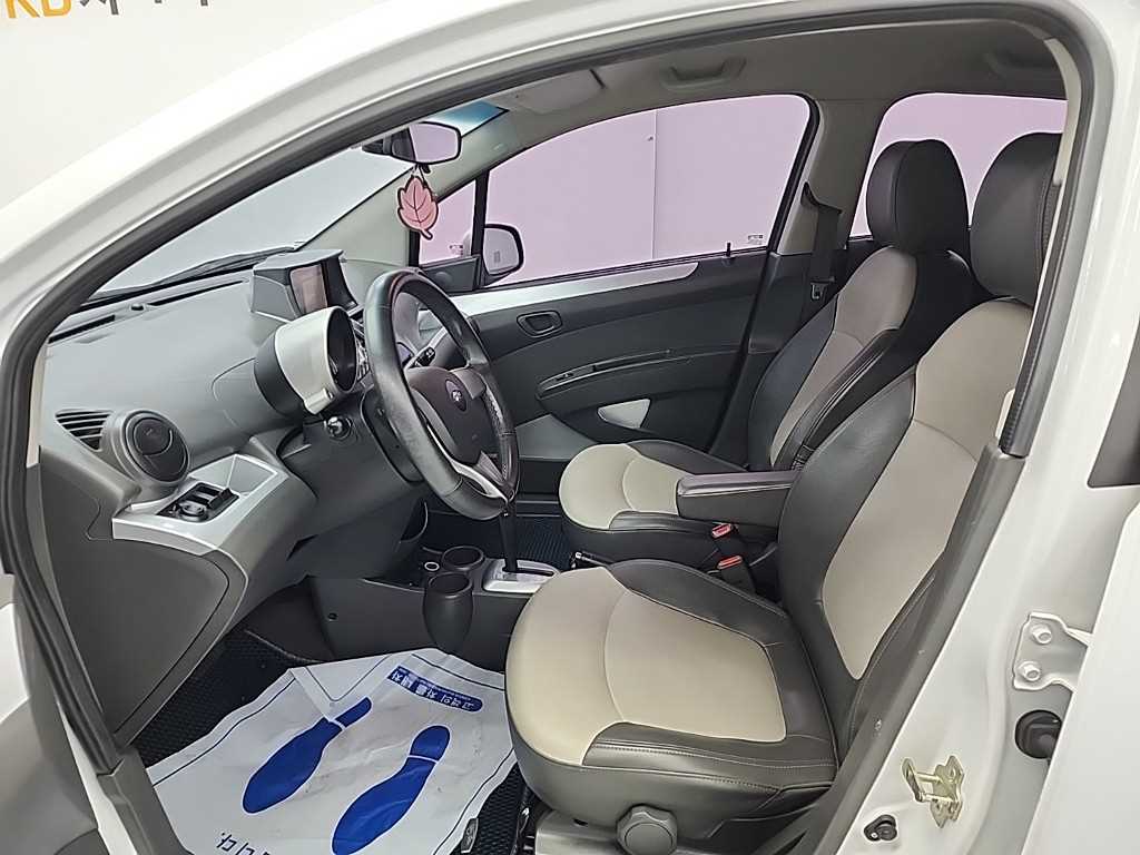 Chevrolet Spark - Vista 11
