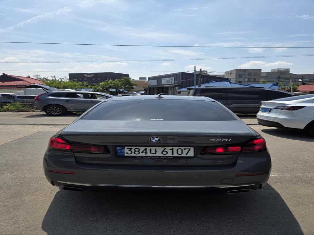 BMW 5 Series - Vista 3