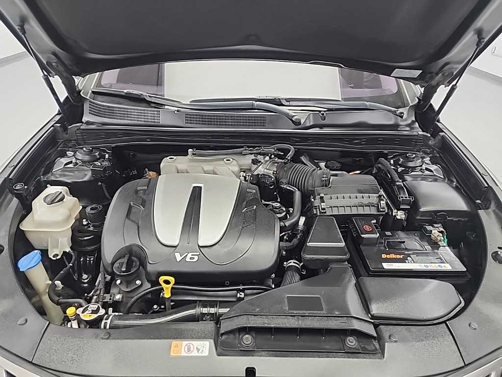 HYUNDAI Grandeur - Vista 5
