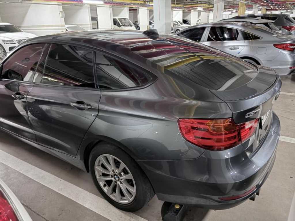 BMW Gran Turismo - Vista 3