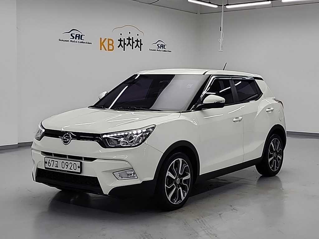 Ssangyong Tivoli 2016 Blanco - Importación desde Corea - HF Imports Iquique - Foto 1