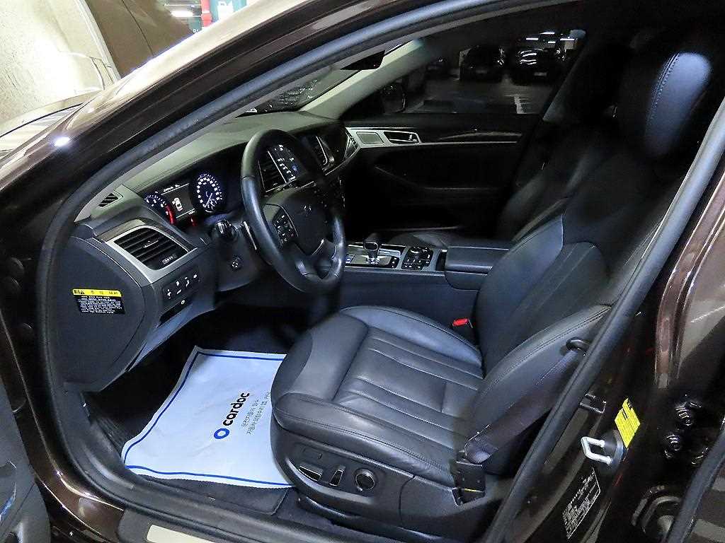 Genesis G80 - Vista 6
