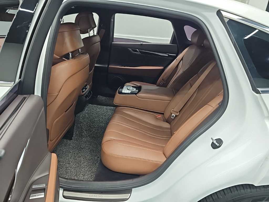 Genesis G80 - Vista 12