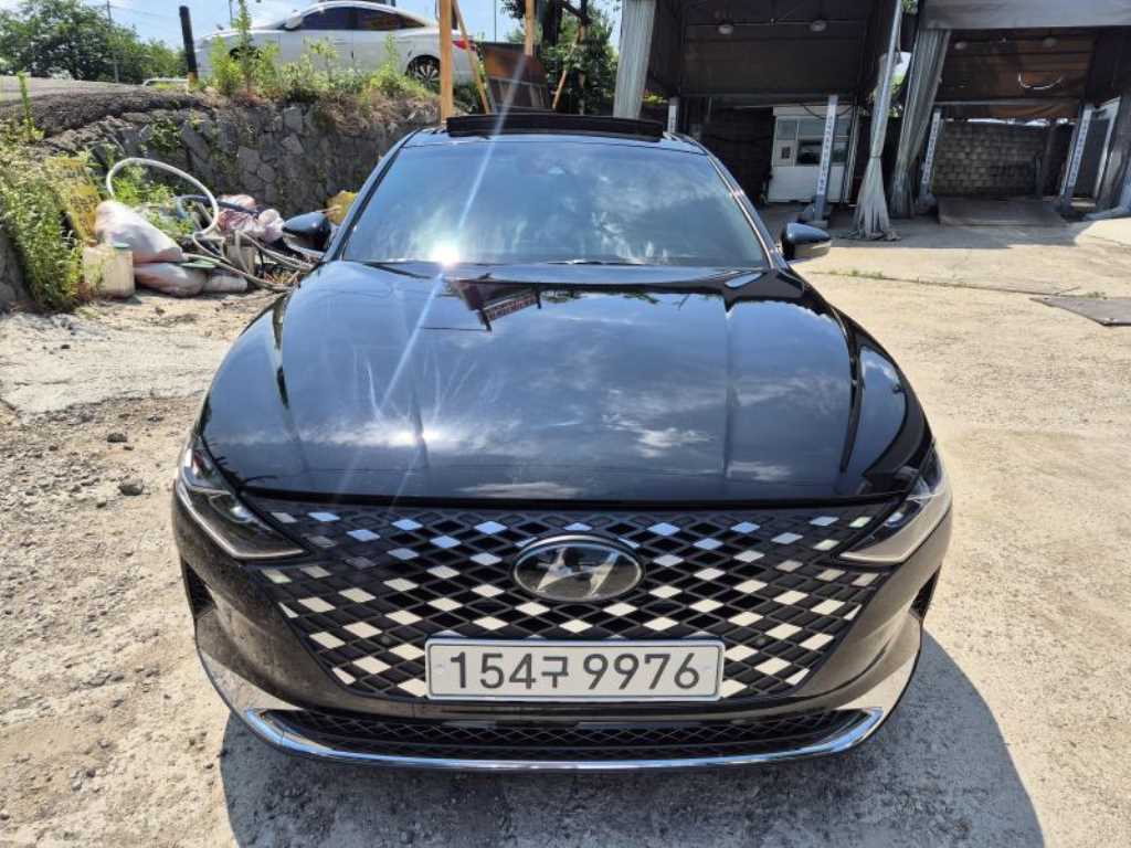 HYUNDAI Grandeur - Vista 3