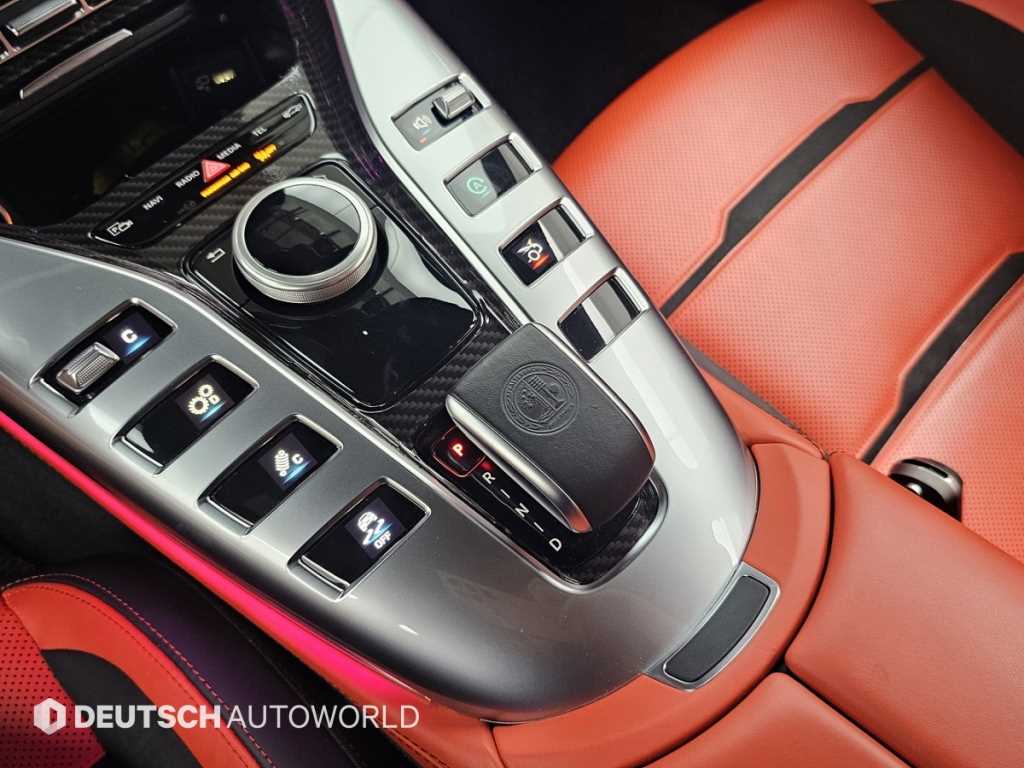 Mercedes Benz AMG GT - Vista 9