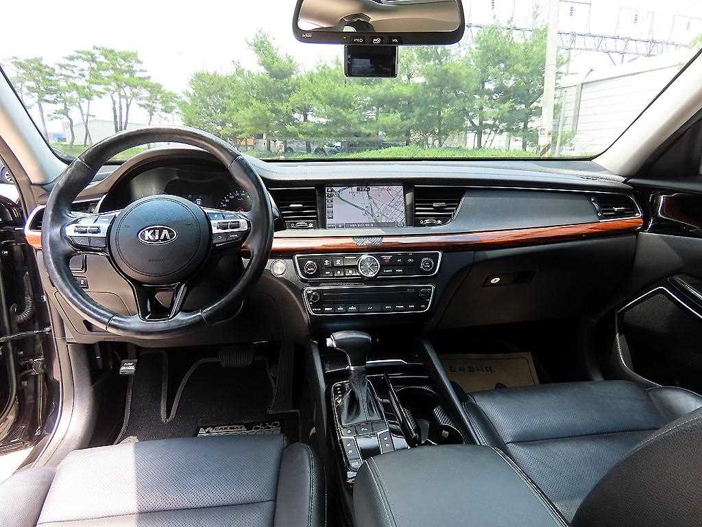 KIA K7 - Vista 7