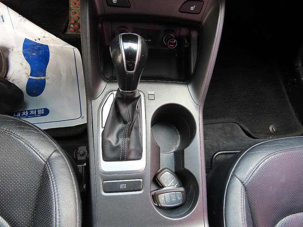 HYUNDAI Tucson - Vista 10