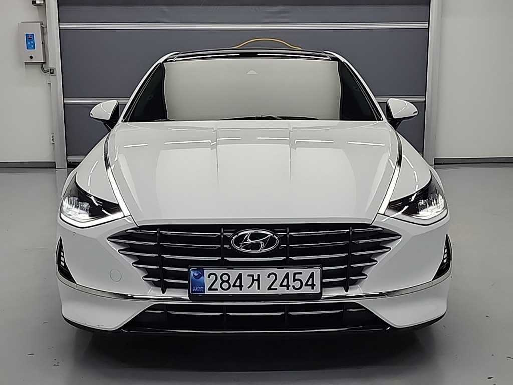 HYUNDAI Sonata - Vista 2