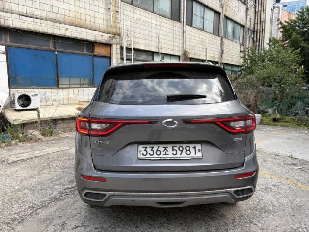 SAMSUNG QM6 - Vista 4