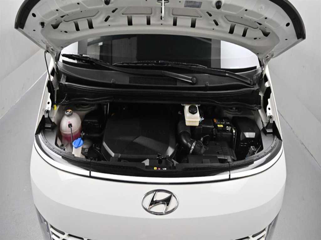 HYUNDAI Staria - Vista 6