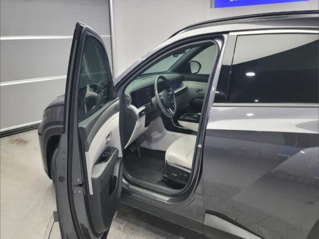 HYUNDAI Tucson - Vista 9