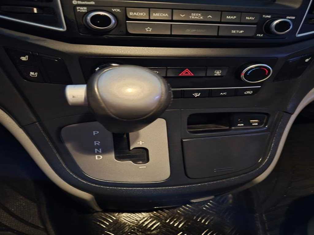HYUNDAI Starex 2019 Azul - Importación desde Corea - HF Imports Iquique - Foto 15