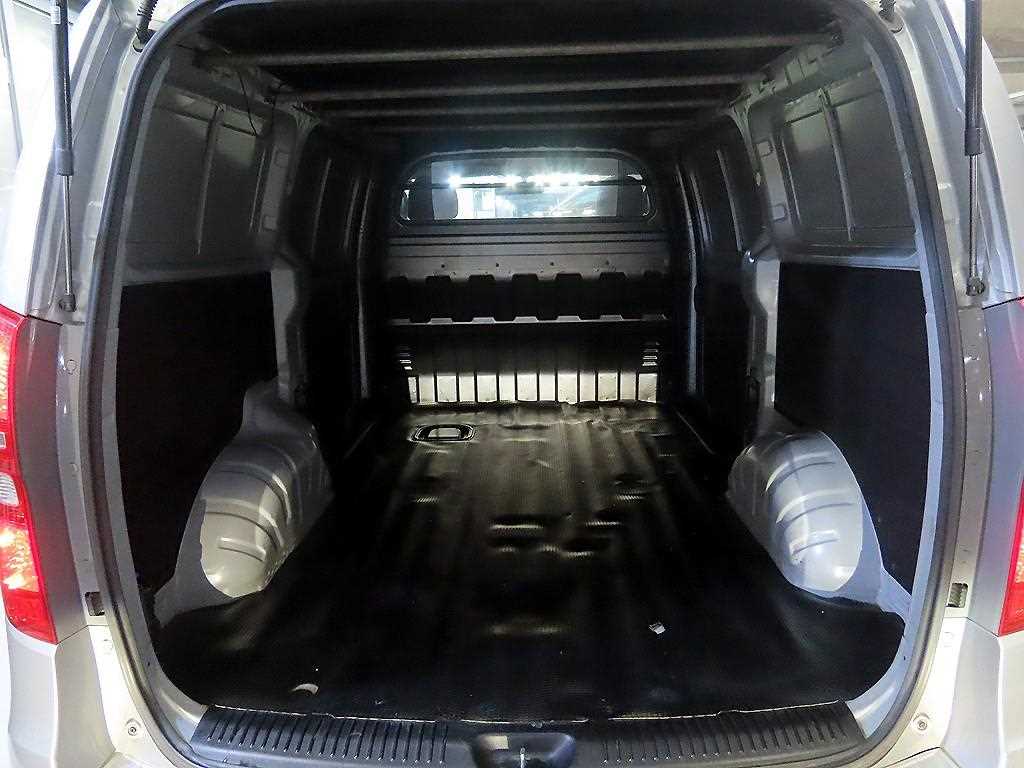 HYUNDAI Starex 2017 Gris - Importación desde Corea - HF Imports Iquique - Foto 16