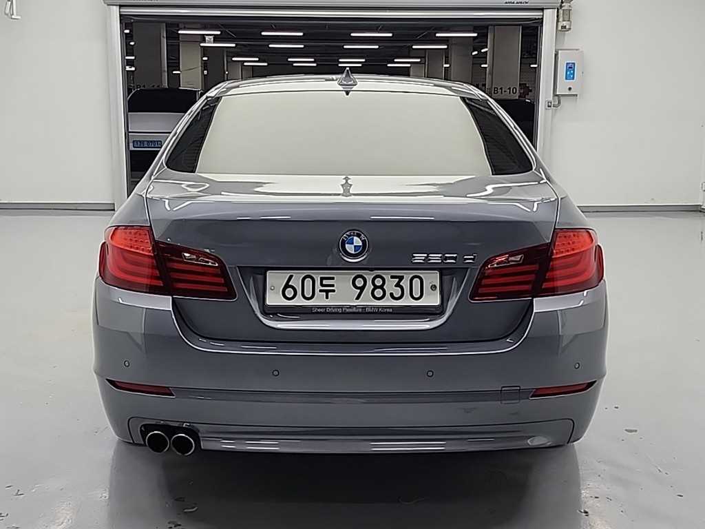 BMW 5 Series - Vista 3