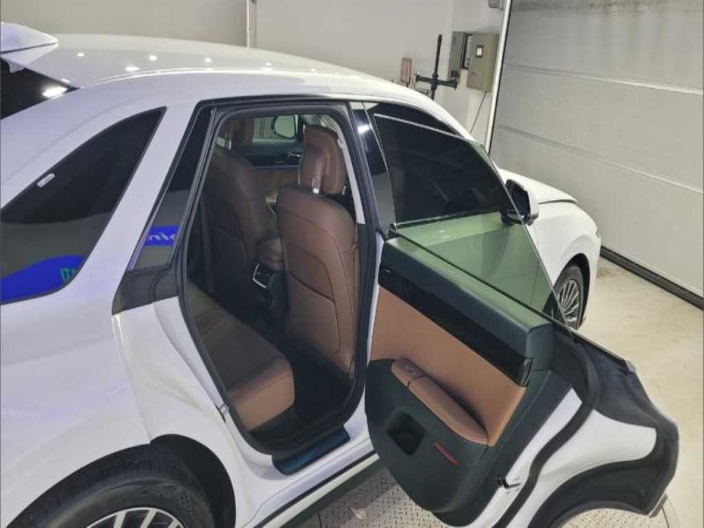 HYUNDAI Grandeur - Vista 10
