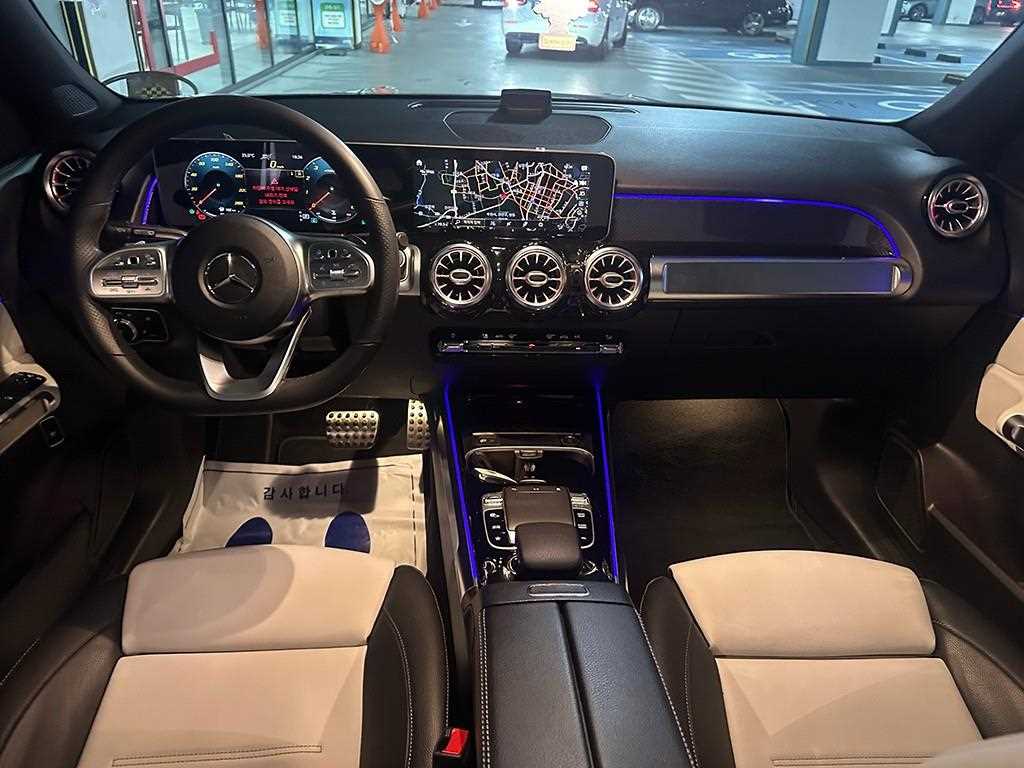 Mercedes Benz GLB Class - Vista 10