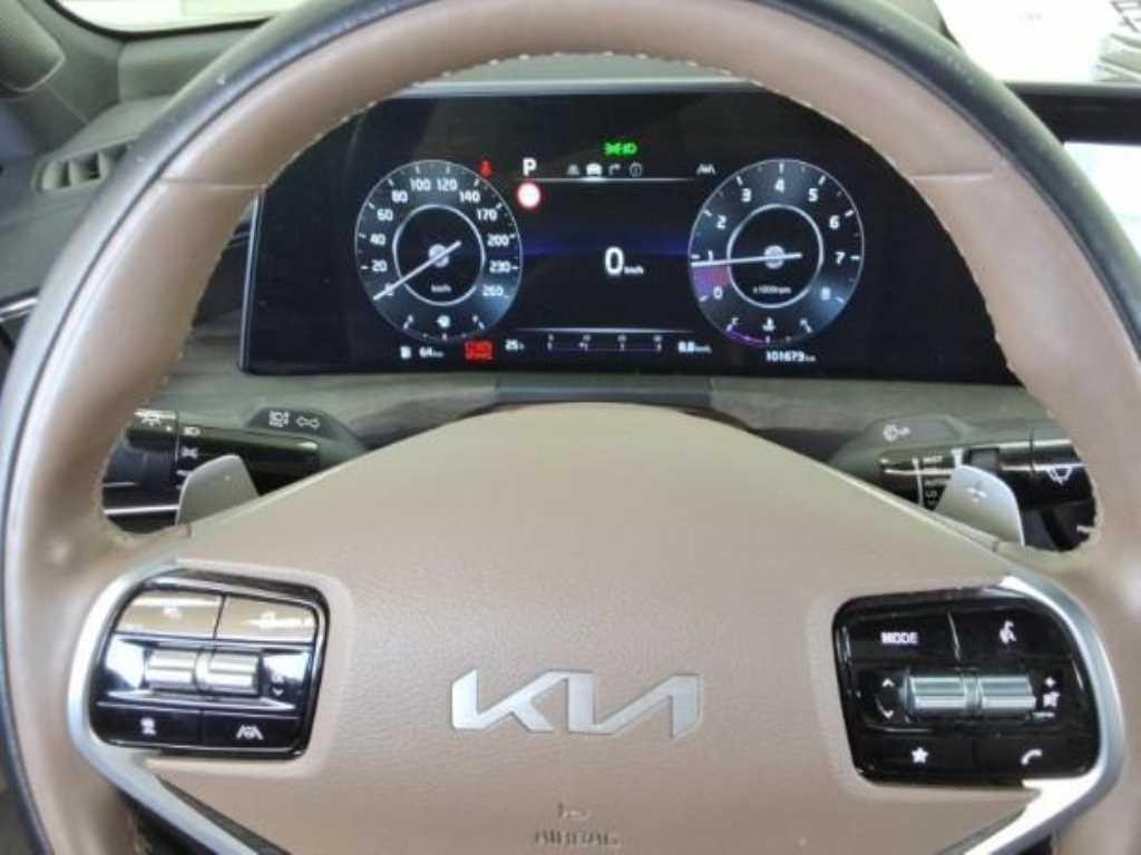 KIA K8 - Vista 4