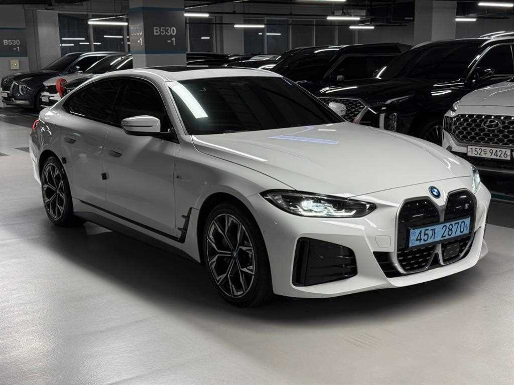 BMW i4 - Vista 2