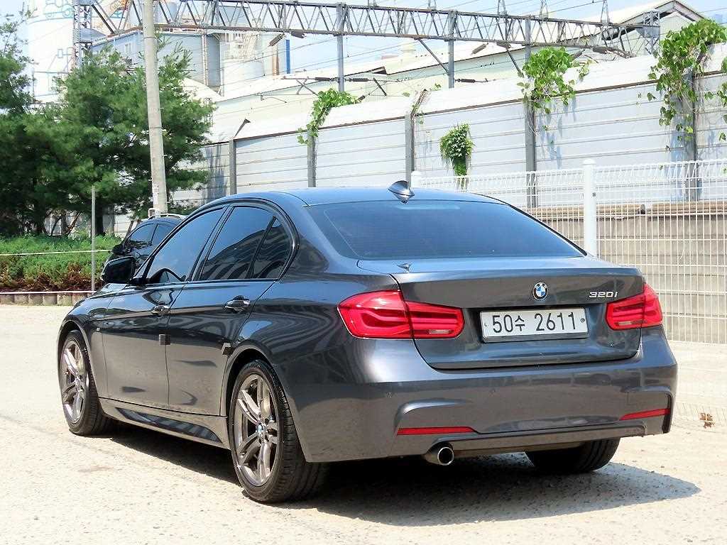 BMW 3 series - Vista 3