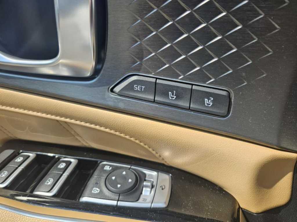 KIA Sorento - Vista 9
