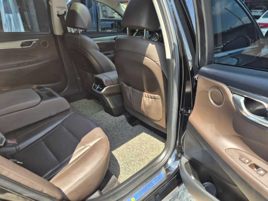 HYUNDAI Grandeur - Vista 11