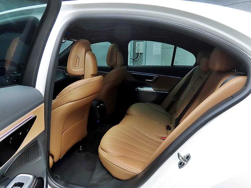 Mercedes Benz E class - Vista 6