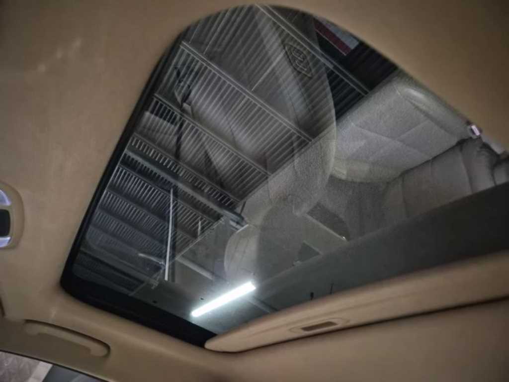 KIA Carnival - Vista 6
