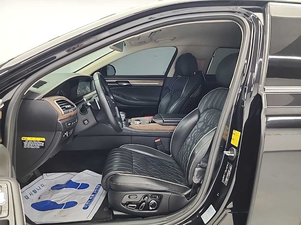 Genesis G90 - Vista 11
