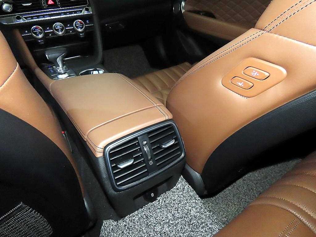 Genesis G70 2018 Blanco - Importación desde Corea - HF Imports Iquique - Foto 17