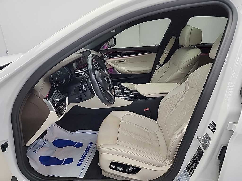 BMW 5 Series - Vista 11