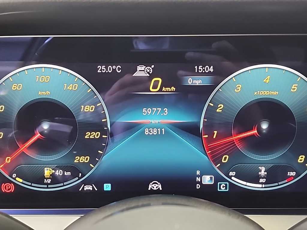 Mercedes Benz E class - Vista 6