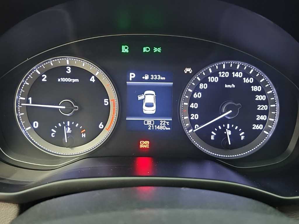 HYUNDAI Grandeur - Vista 6