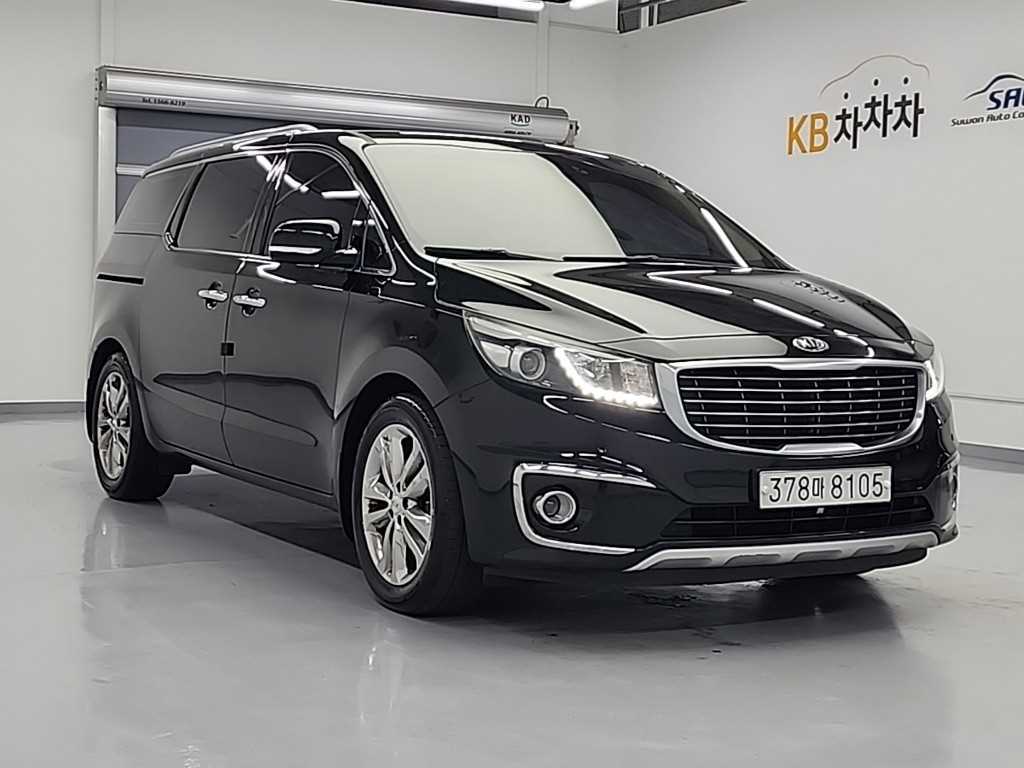 KIA Carnival - Vista 4