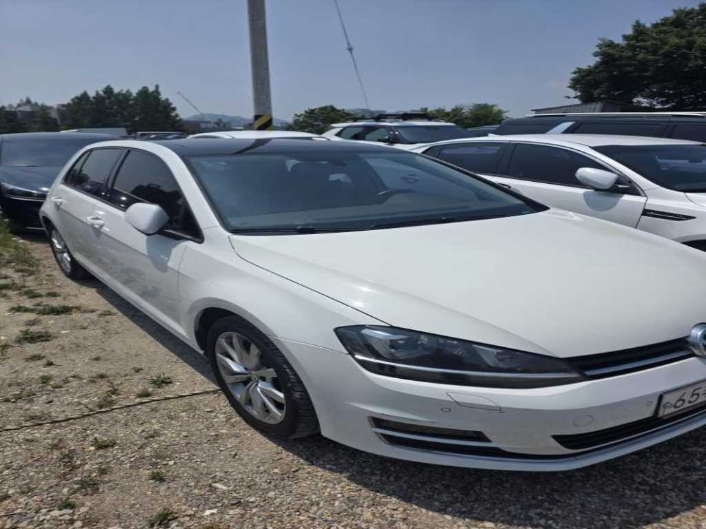 Volkswagen Golf - Vista 2
