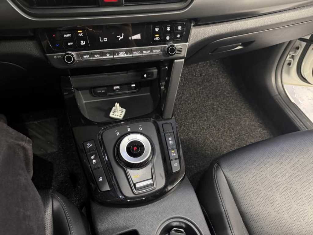 KIA Seltos - Vista 9