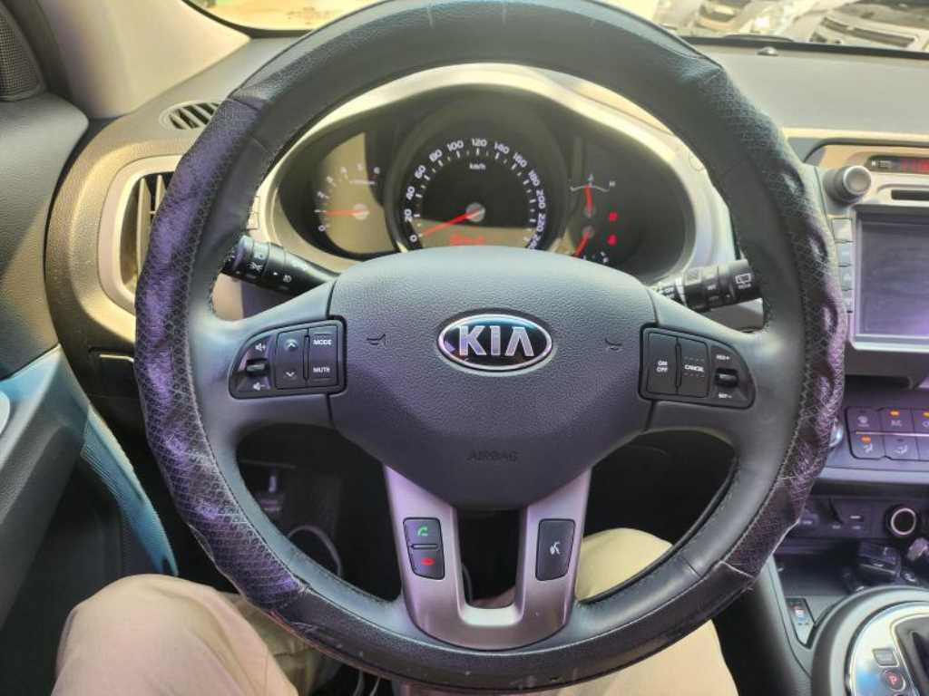 KIA Sportage - Vista 10