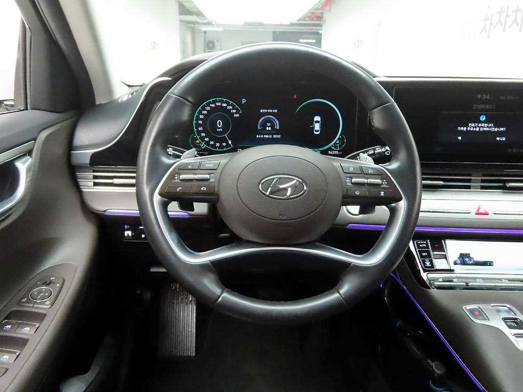 HYUNDAI Grandeur - Vista 6