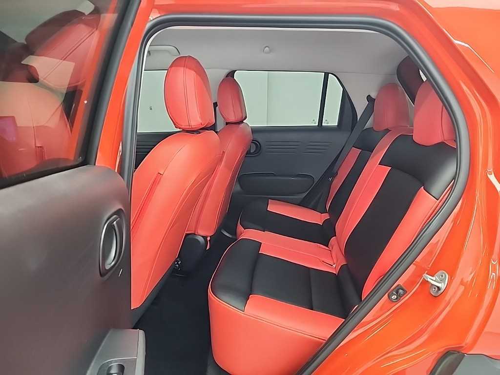 HYUNDAI Casper - Vista 12