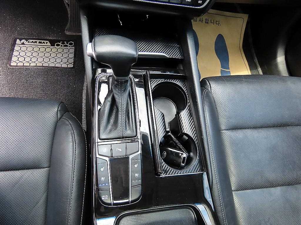 KIA K7 - Vista 10