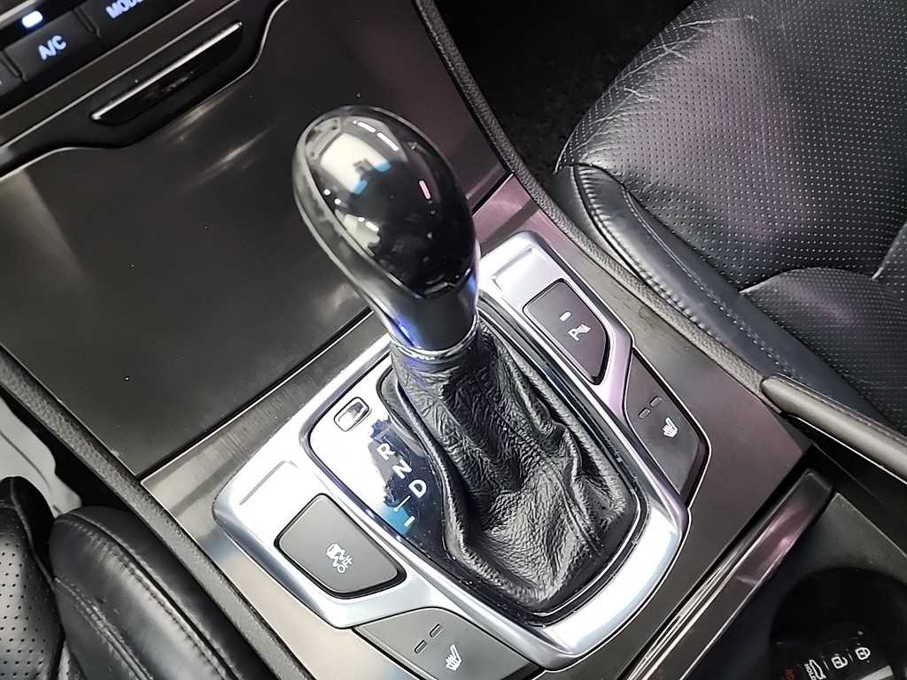 HYUNDAI Grandeur - Vista 8