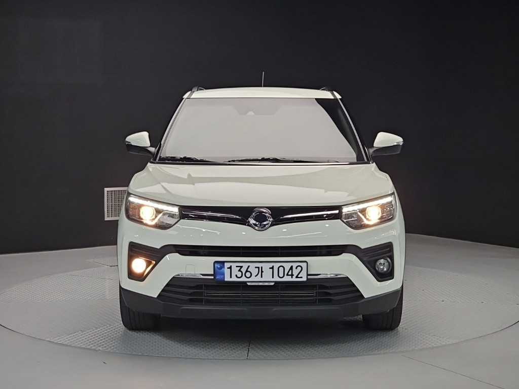 Ssangyong Tivoli - Vista 2