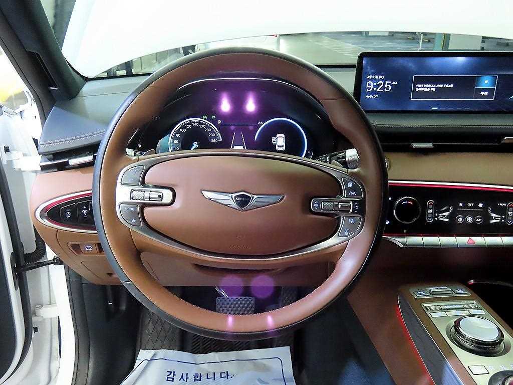 Genesis GV70 - Vista 8