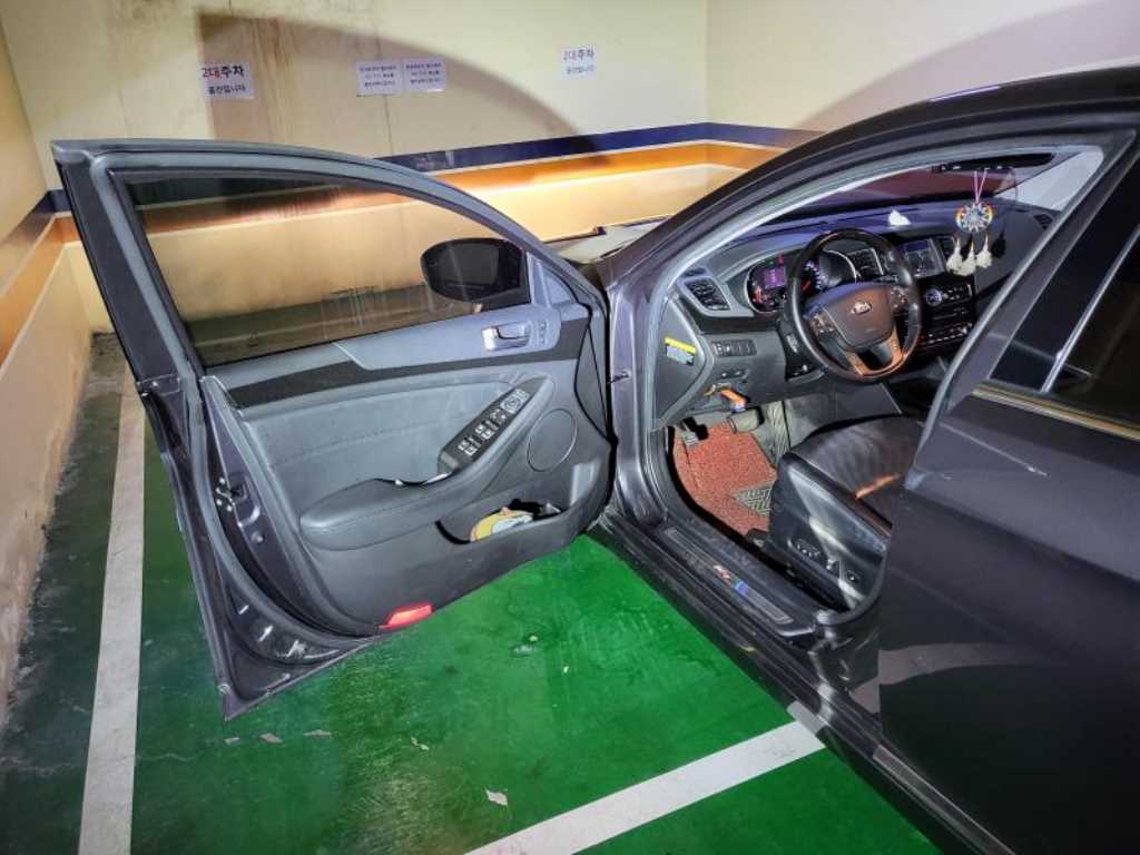 KIA K7 - Vista 4