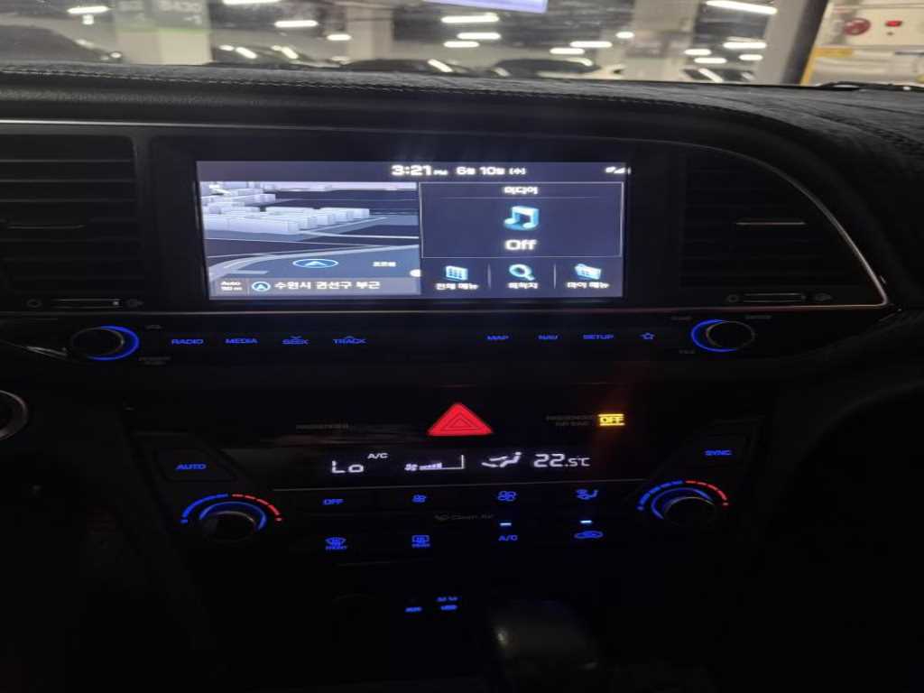 HYUNDAI Avante 2018 Azul - Importación desde Corea - HF Imports Iquique - Foto 13