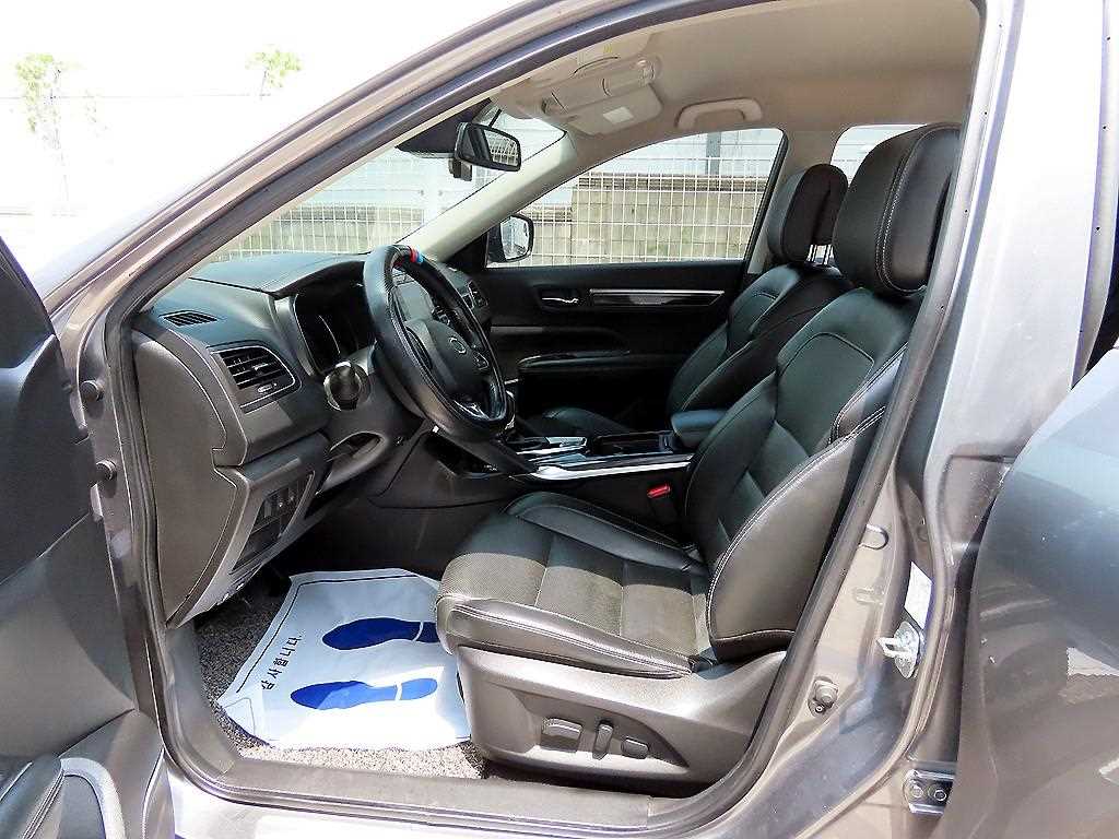 SAMSUNG QM6 - Vista 5