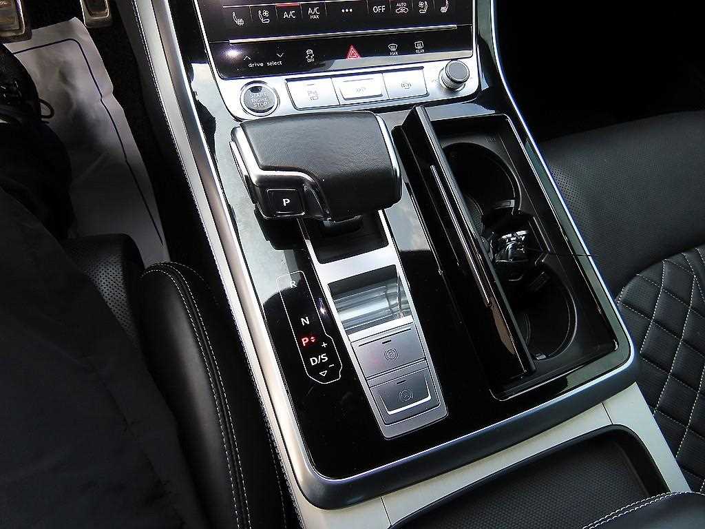 Audi Q8 - Vista 11