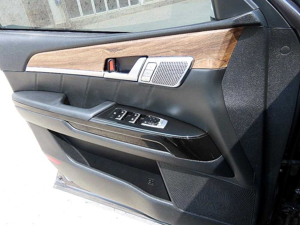 KIA Mohave - Vista 12